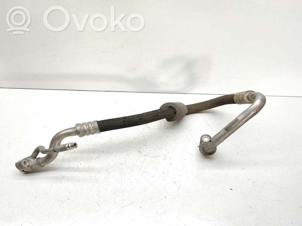 BMW X1 E84 Ilmastointilaitteen putki (A/C) 