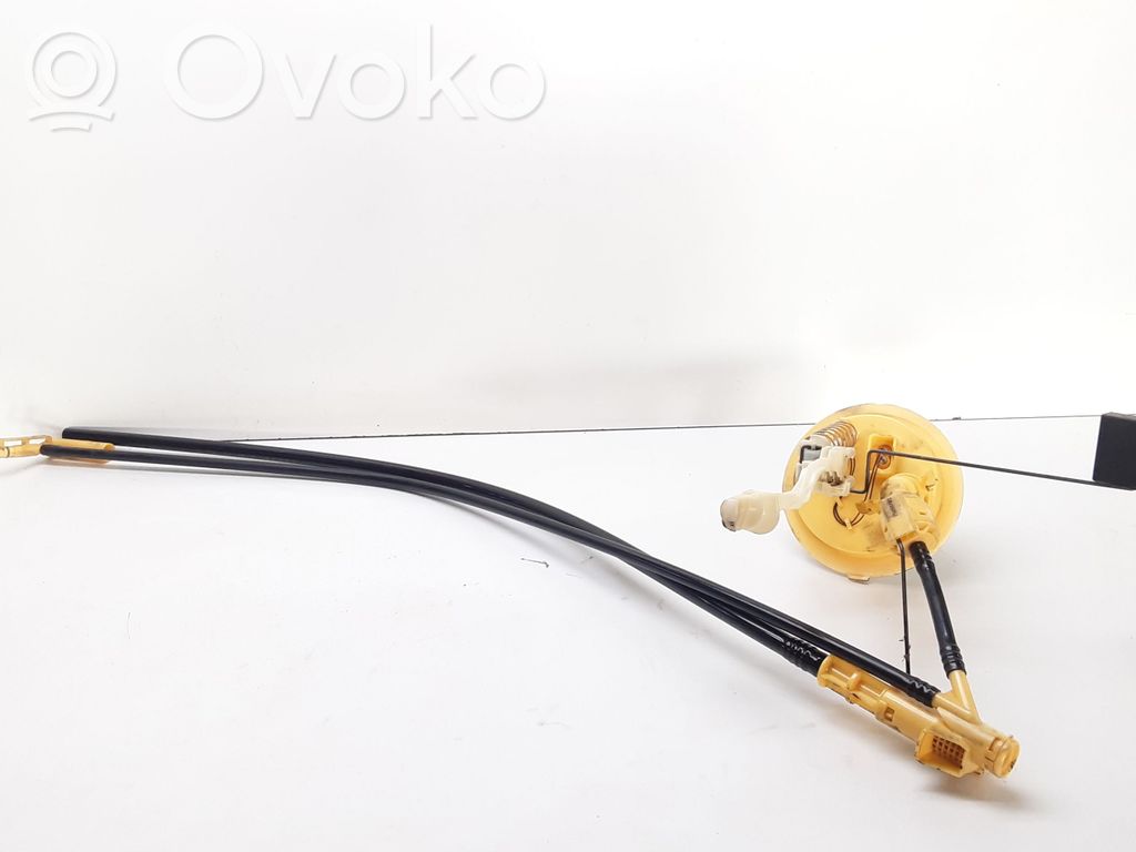 BMW 7 E65 E66 Fuel level sensor 