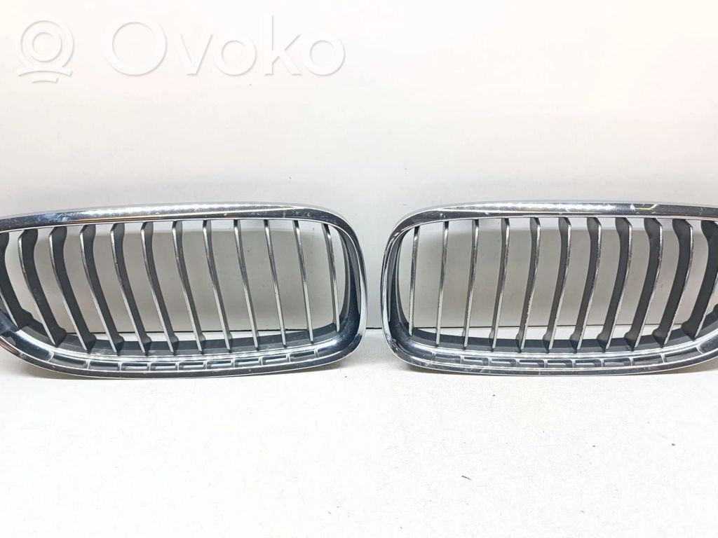BMW 3 E90 E91 Augšējais režģis 
