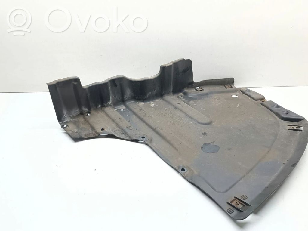BMW 1 E82 E88 Protecție inferioară rezervor combustibil 