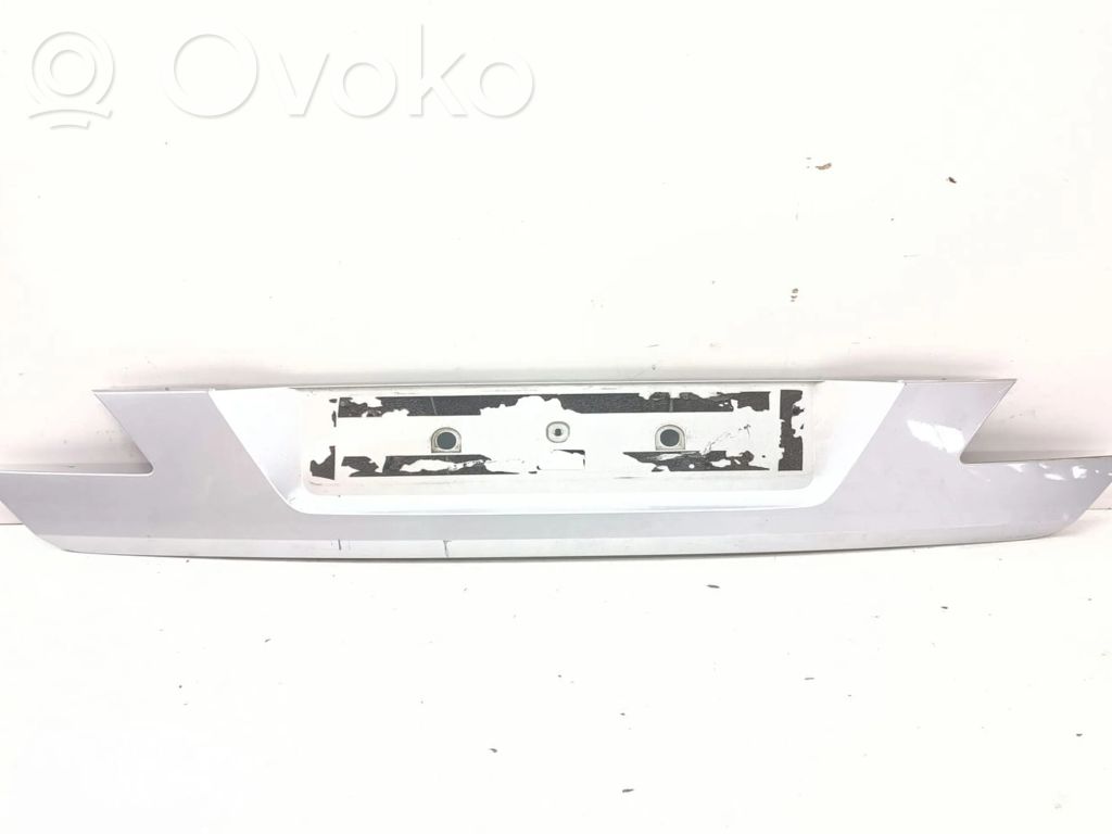 BMW 7 E65 E66 Tailgate trim 