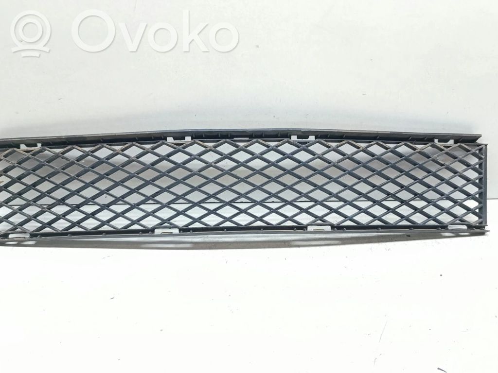 BMW 7 E65 E66 Front bumper lower grill 