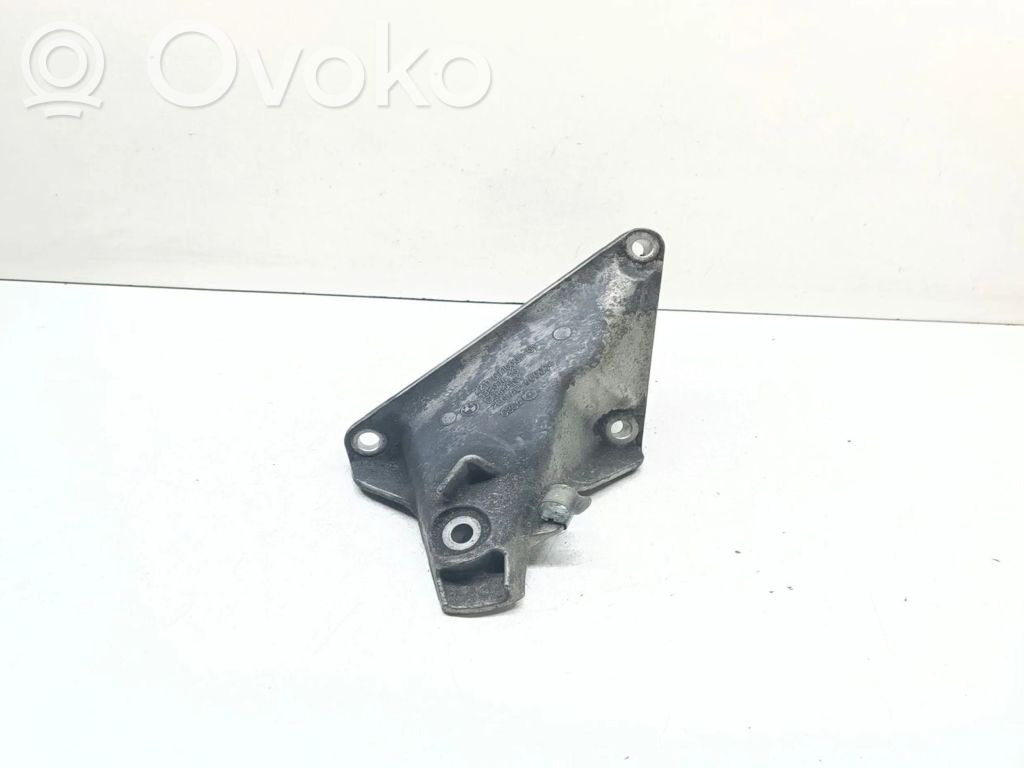 BMW 7 E65 E66 Engine mounting bracket 