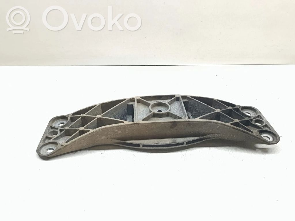 BMW 5 E60 E61 Pārnesumkārbas stiprinājuma kronšteins 