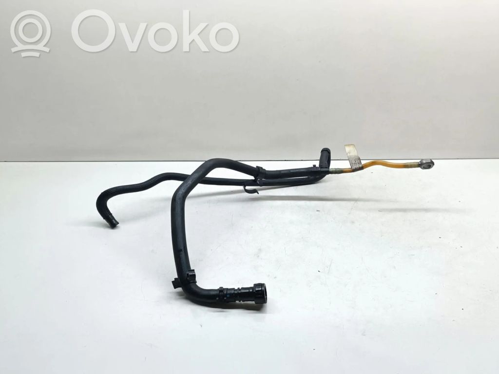 BMW 7 E65 E66 Caurule (-es) / šļūtene (-es) 