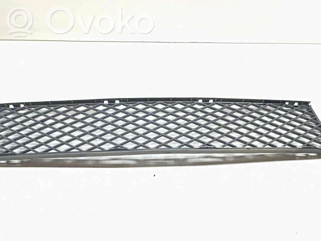 BMW 7 E65 E66 Front bumper lower grill 