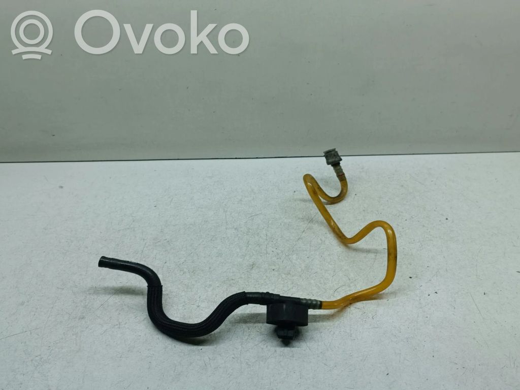 BMW 5 E60 E61 Fuel line/pipe/hose 
