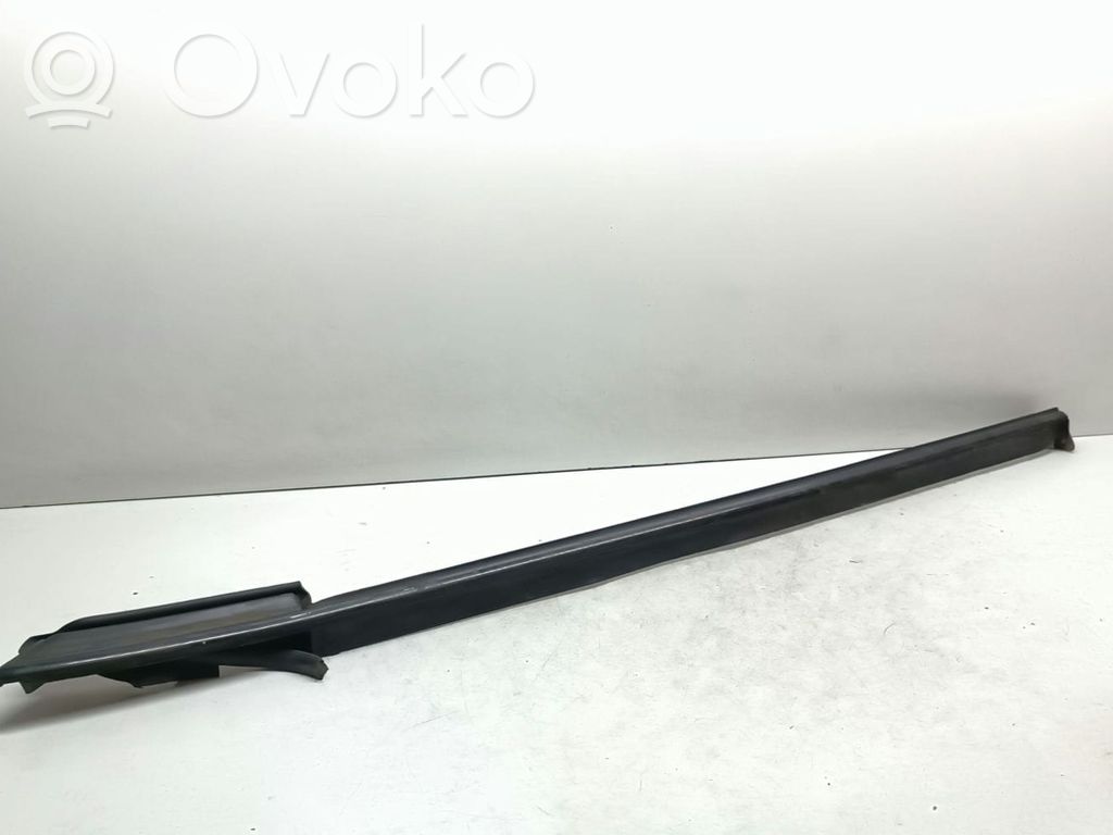 BMW 3 E92 E93 Etuoven lasin muotolista 