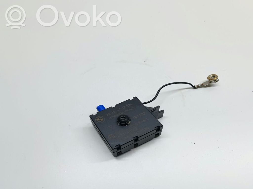 BMW 3 E46 Antenos stiprintuvas 