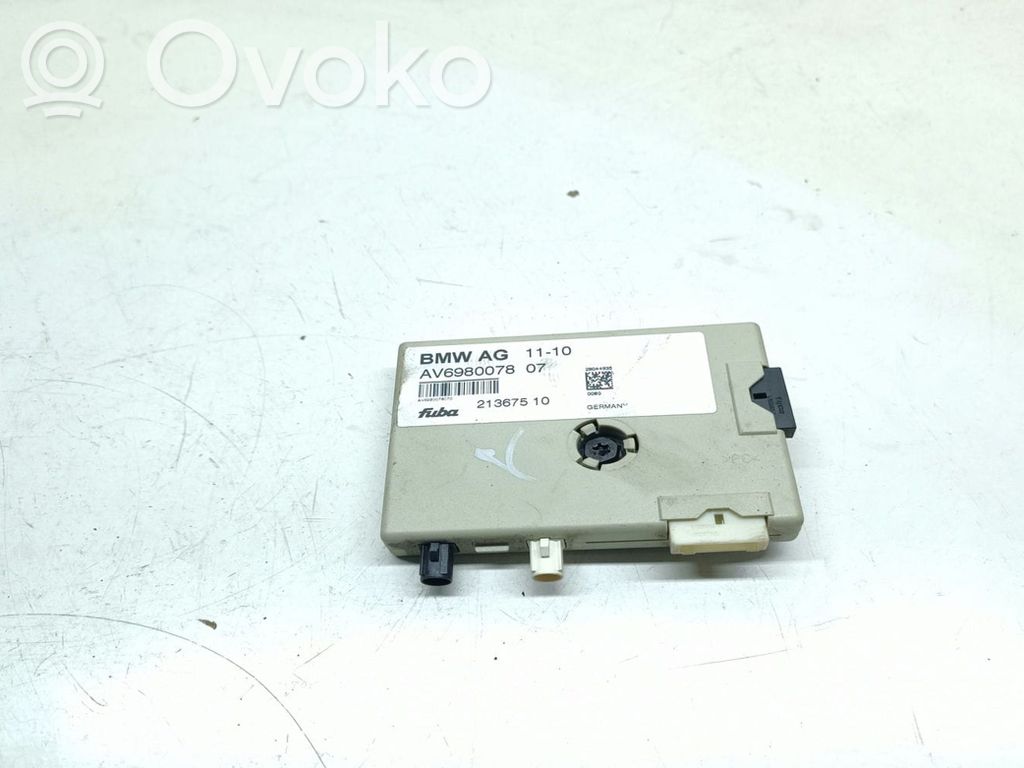BMW 1 E82 E88 Antenas pastiprinātājs 