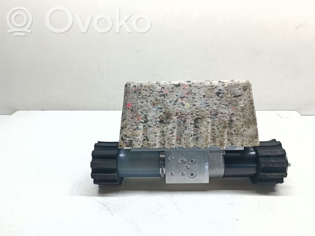 BMW 3 E92 E93 Avattavan katon hydraulipumppu 