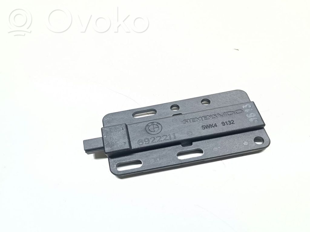 Antenne des Keyless-Systems   6922211