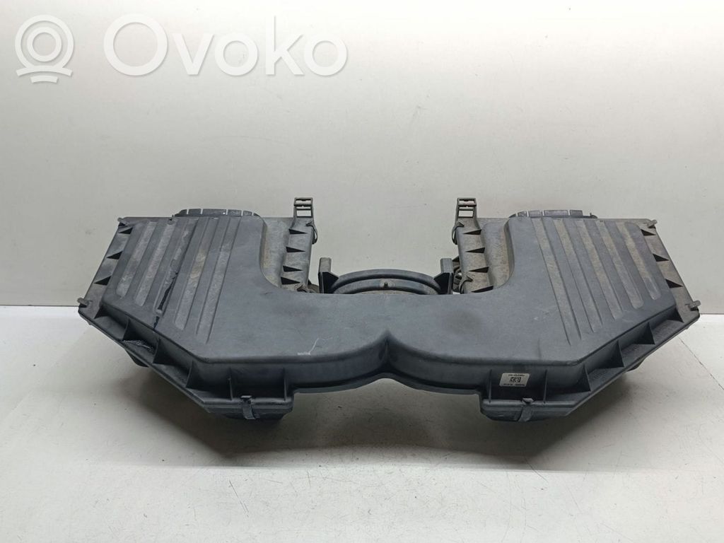 BMW X5 E70 Air filter box 