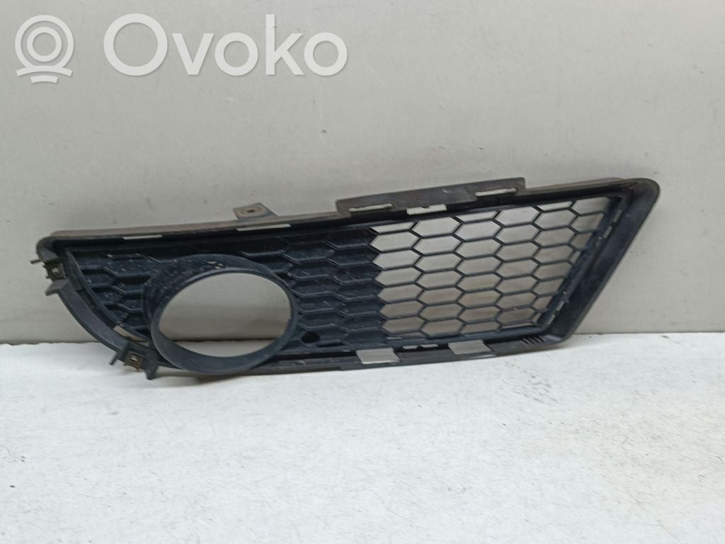 BMW 3 E90 E91 Krata halogenu 