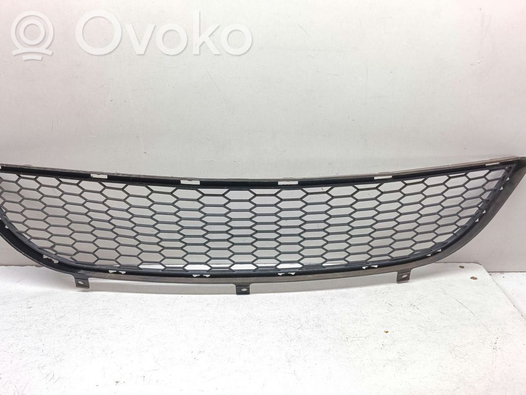 BMW 3 E90 E91 Front bumper lower grill 