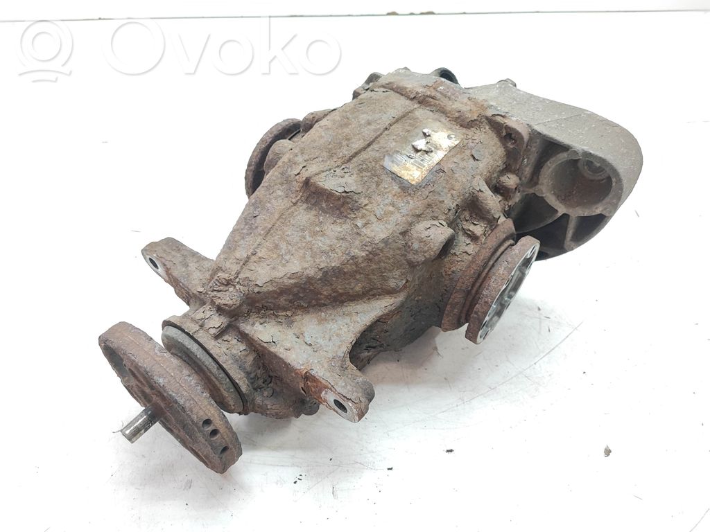 BMW 3 E90 E91 Galinis reduktorius 