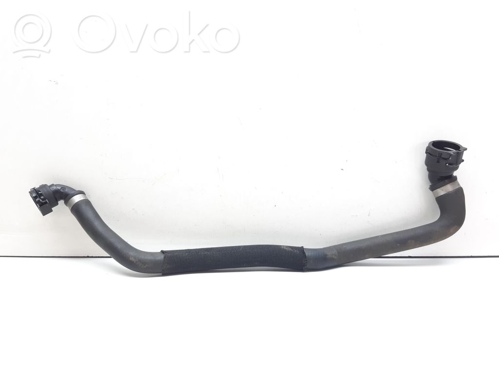 BMW X3 E83 Engine coolant pipe/hose 