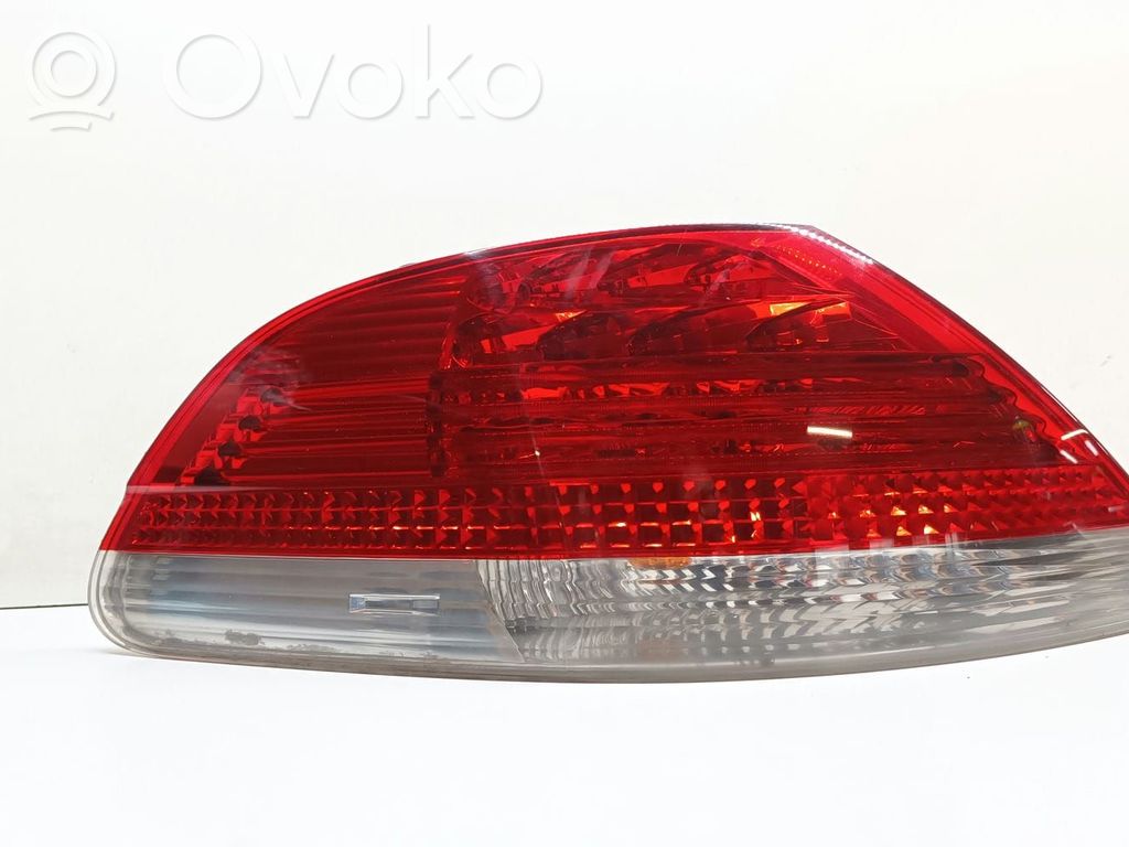 BMW 7 E65 E66 Galinis žibintas kėbule 