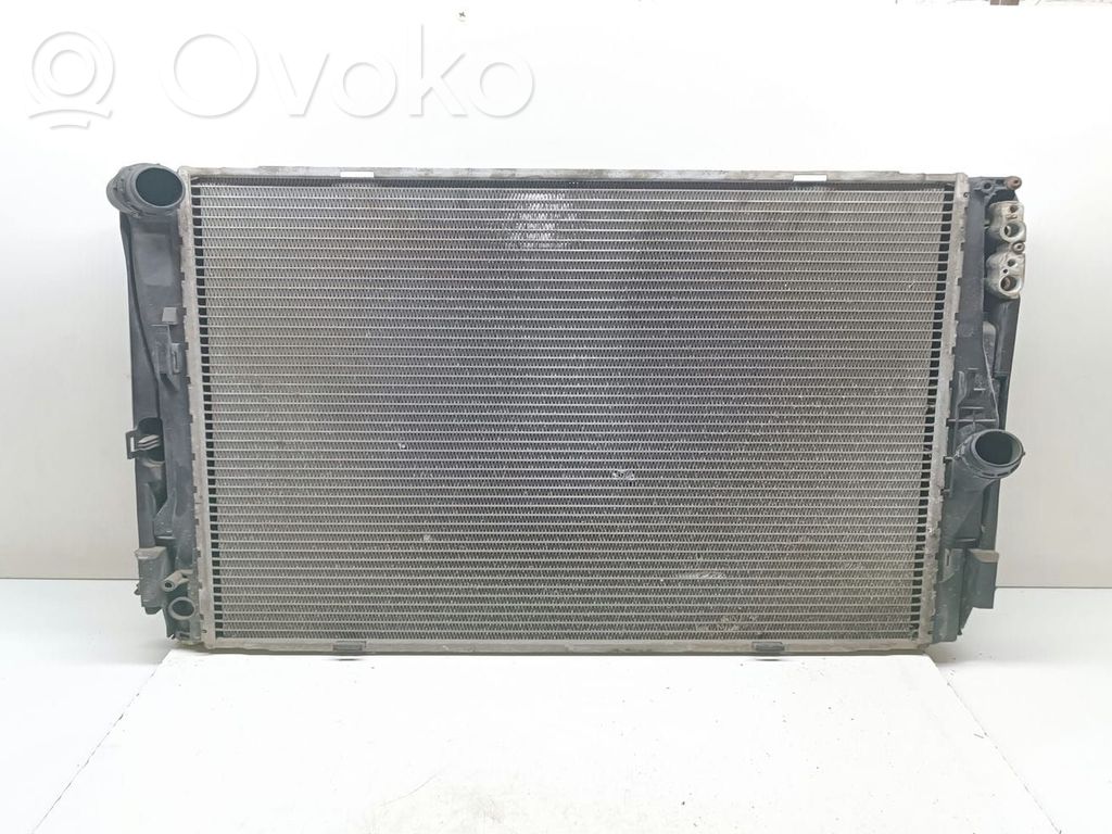 BMW 3 E90 E91 Radiatora komplekts 