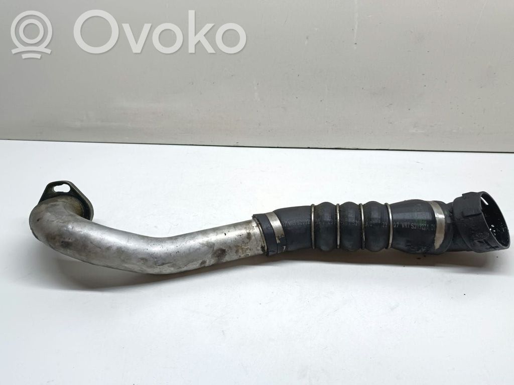 BMW 5 E60 E61 Interkūlera šļūtene (-es) / caurule (-es) 