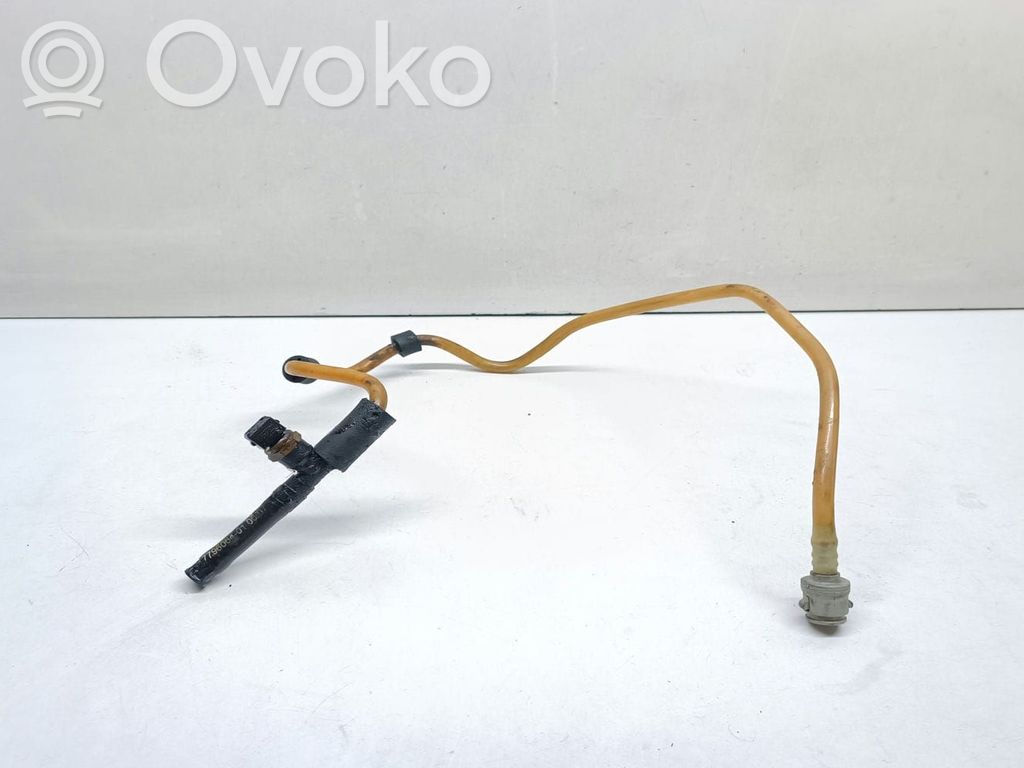 BMW 5 E60 E61 Leitung / Schlauch Kraftstoff 