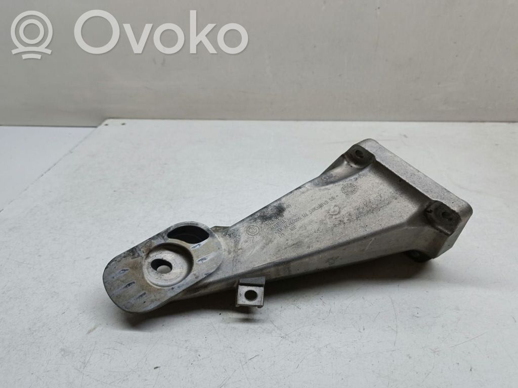 BMW 5 E60 E61 Engine mounting bracket 