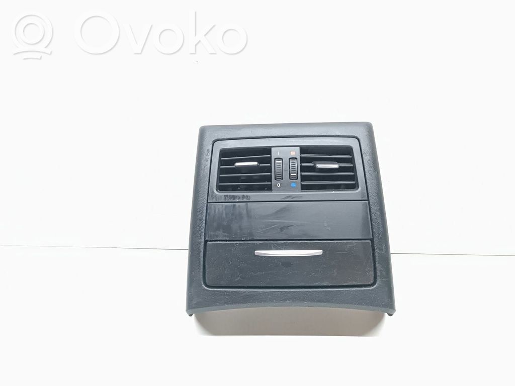 BMW 3 E90 E91 Oro grotelės gale 