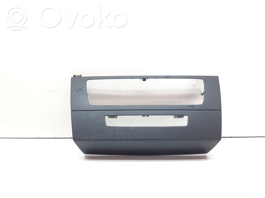 BMW 3 E90 E91 Radio/GPS head unit trim 