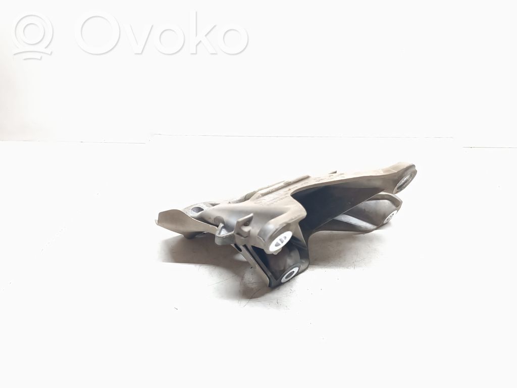 BMW 3 E90 E91 Engine mounting bracket 
