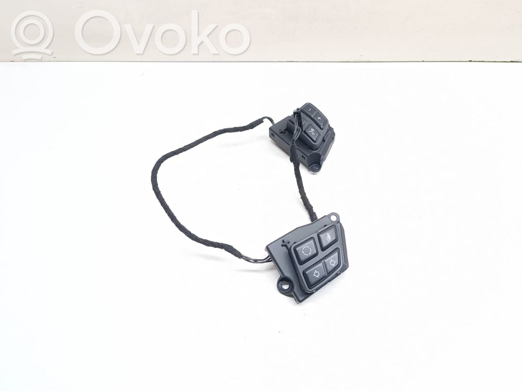 BMW 1 E81 E87 Steering wheel buttons/switches 