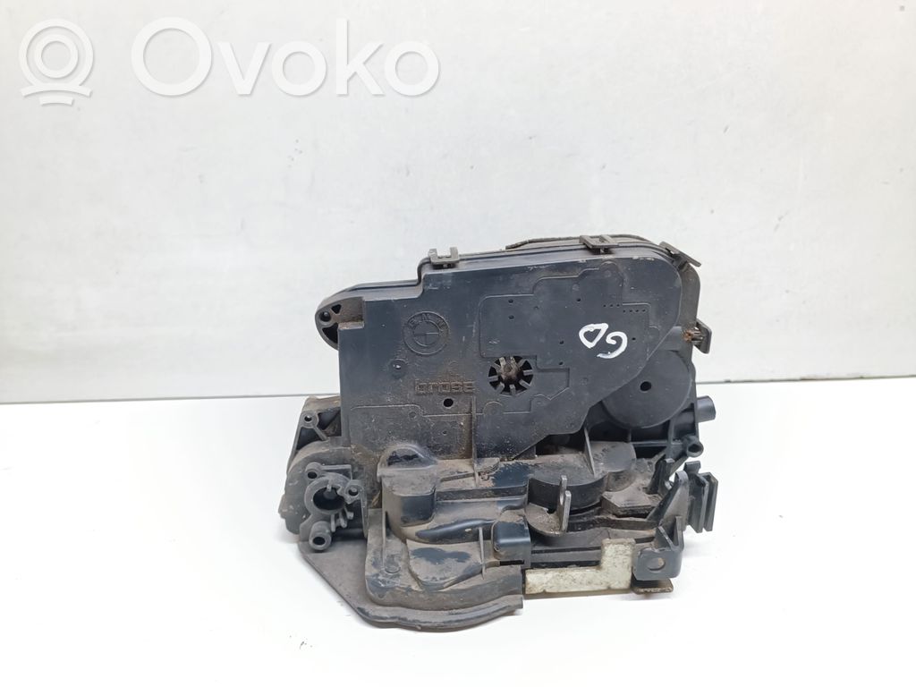 Serrure de porte arrière   7060296