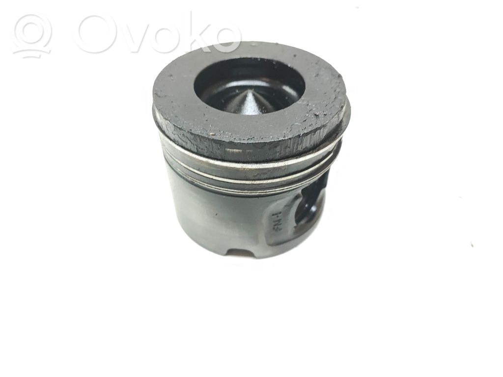 BMW 3 E90 E91 Piston 