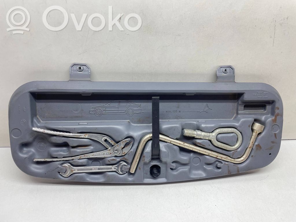 BMW 3 E46 Tool set 