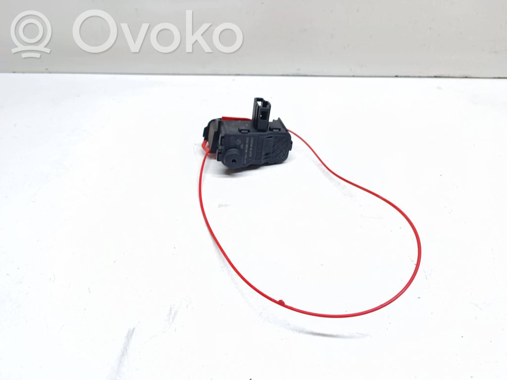 Fuel tank cap lock motor   8K0862153E
