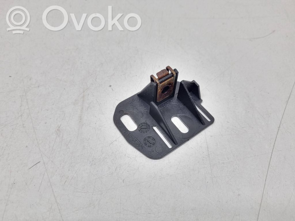 BMW 3 E90 E91 Headlight/headlamp mounting bracket 