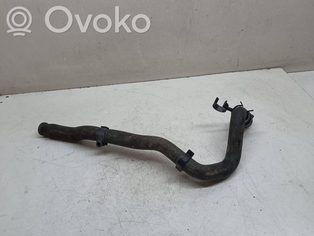 BMW 1 E81 E87 Conductă/furtun lichid de răcire motor 