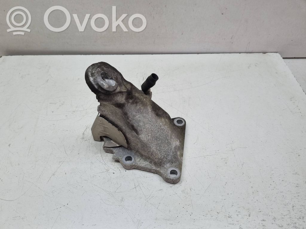 Engine mounting bracket   6765964,22116765964