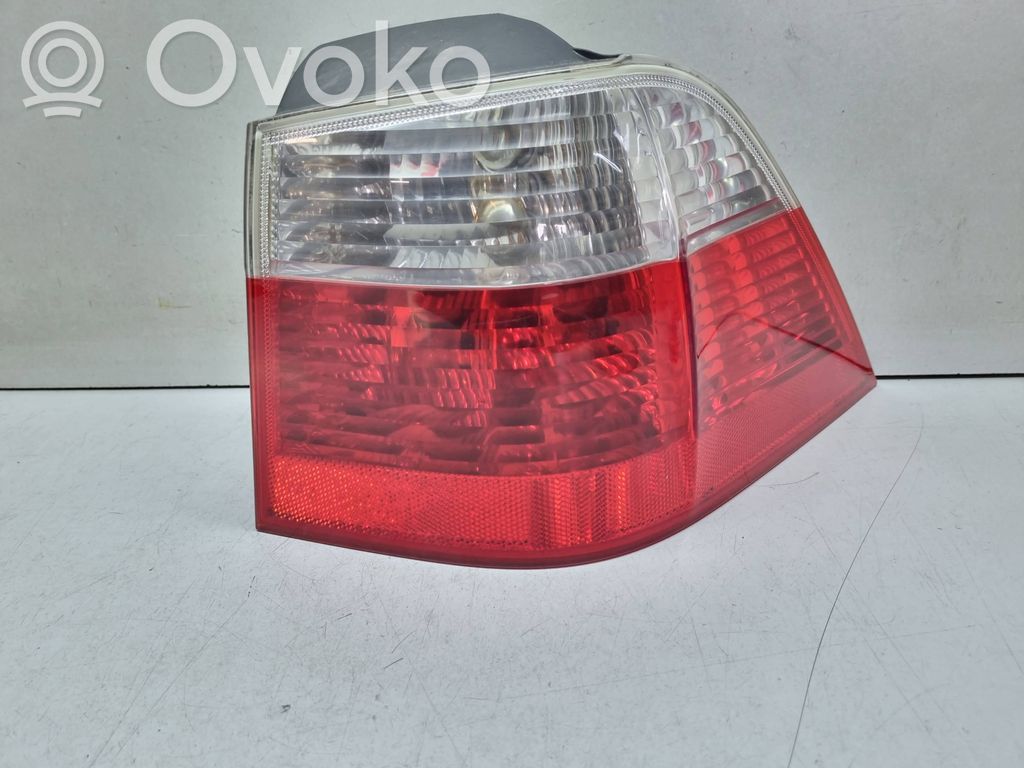 BMW 5 E60 E61 Aizmugurējais lukturis virsbūvē 