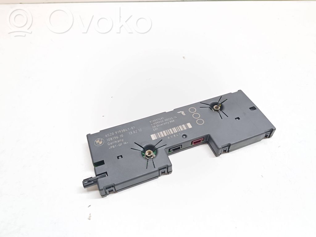 BMW 3 E90 E91 Antenos stiprintuvas 