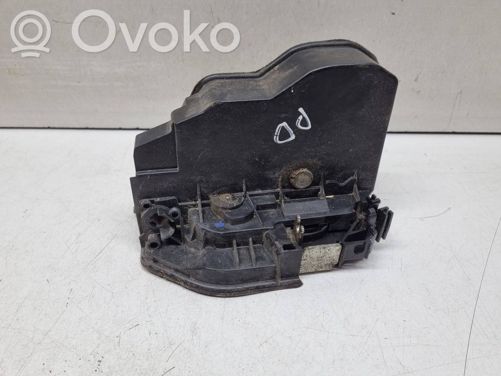 Front door lock   7167072