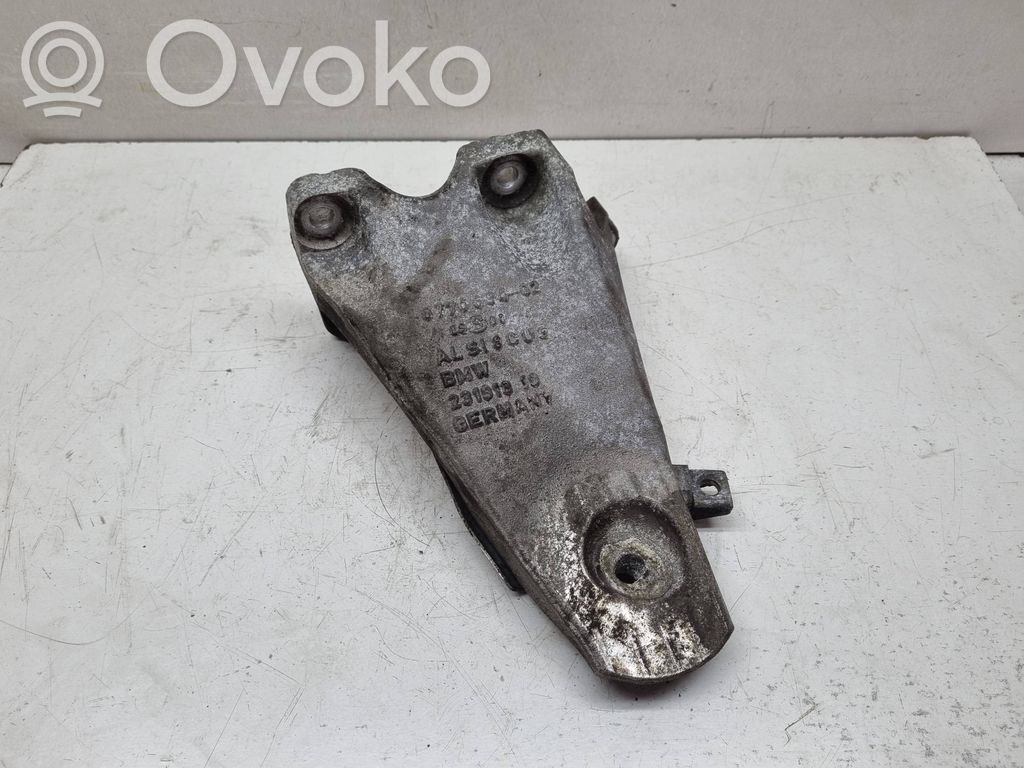 Łapa / Mocowanie silnika   8770634