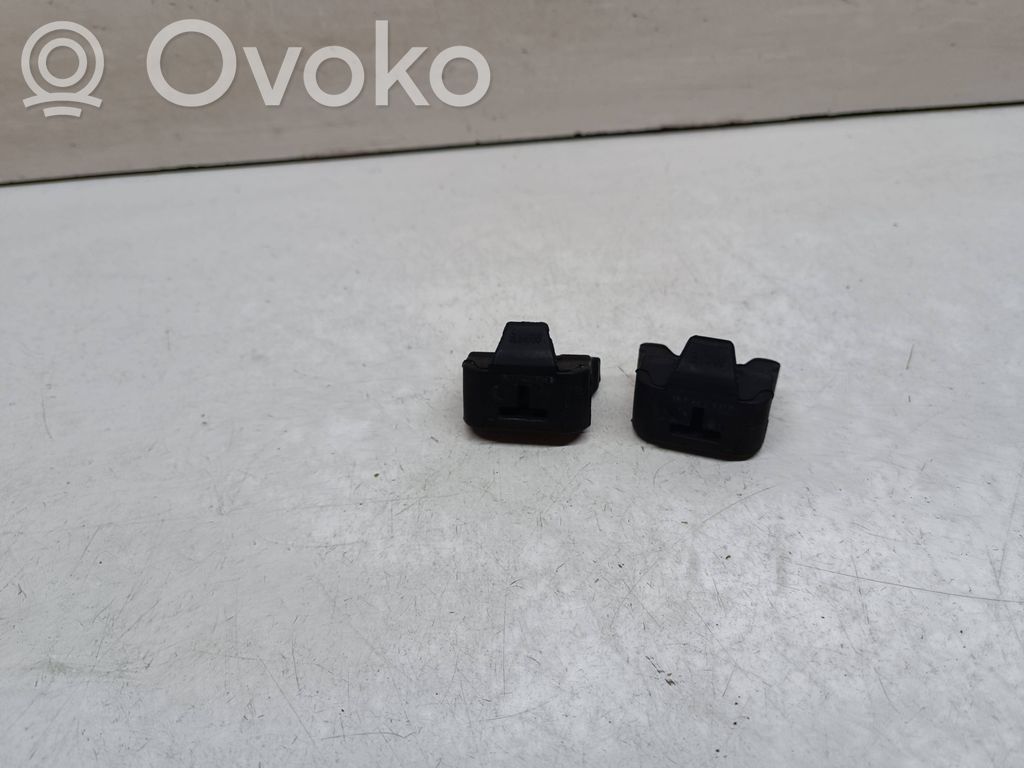 BMW 3 E90 E91 Fixation de radiateur