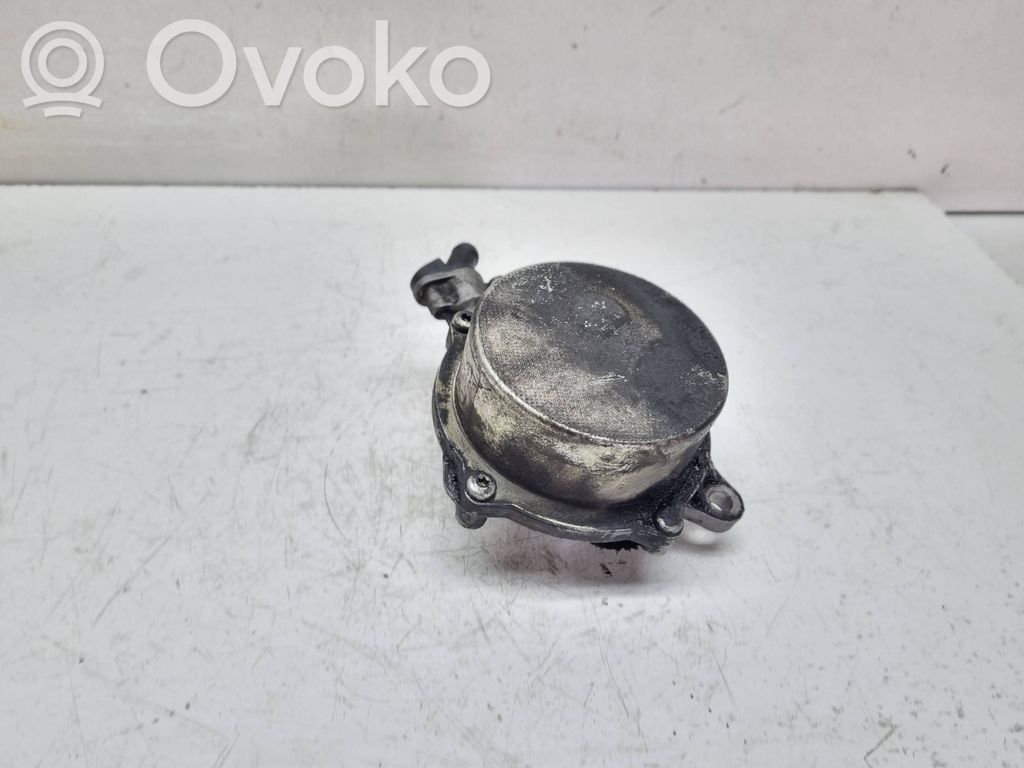 Vacuum pump   7795142