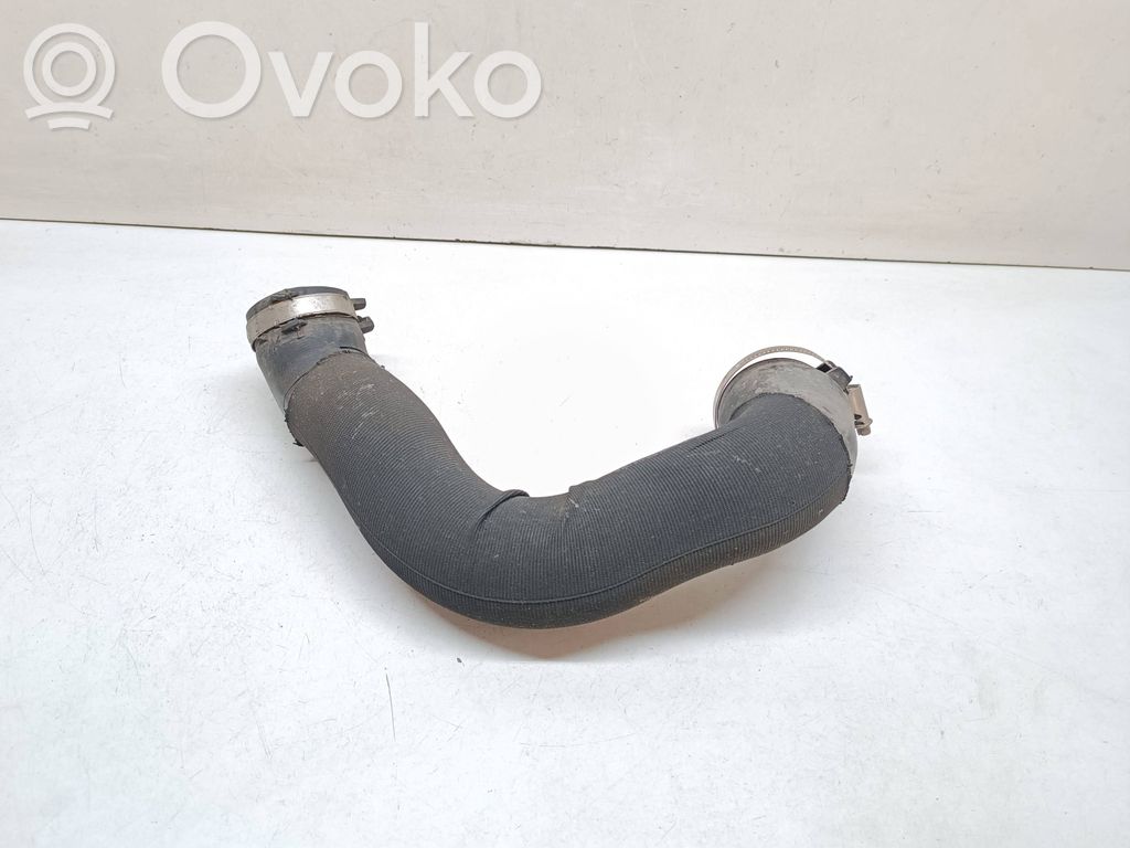 Audi A5 8T 8F Tube d'admission de tuyau de refroidisseur intermédiaire
