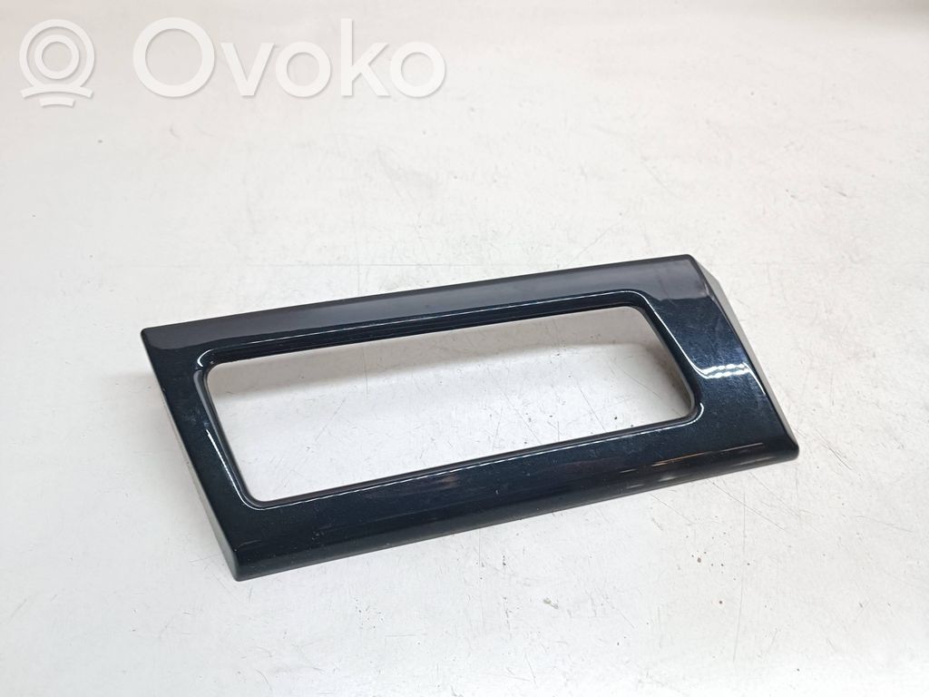 BMW 5 E60 E61 Altre parti del cruscotto 