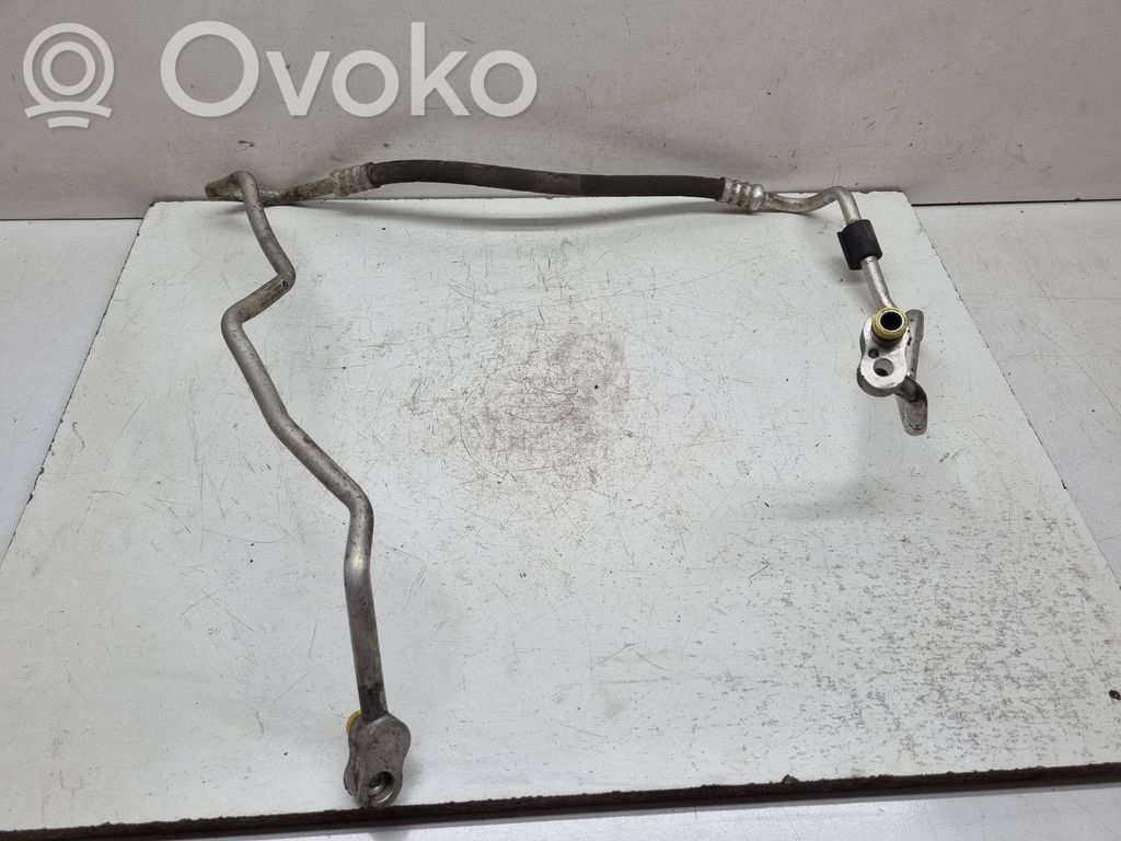 Ilmastointilaitteen putki (A/C)   9226413,64509226413