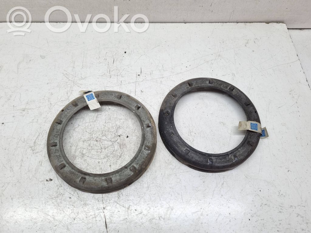 BMW 5 E60 E61 Inel/piuliță fixare pompă combustibil înecată 