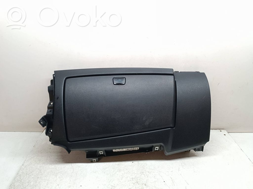BMW 1 E81 E87 Schowek deski rozdzielczej 