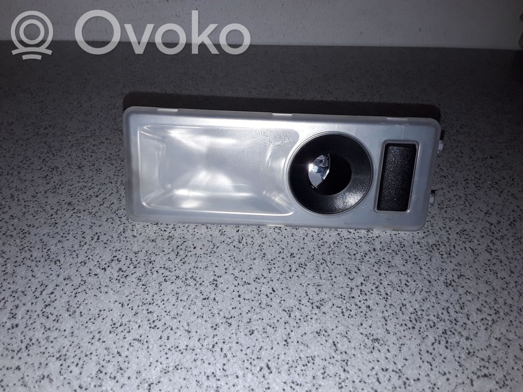 BMW 5 E60 E61 Takaistuimen valo 