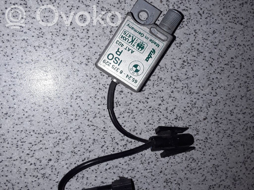 BMW 5 E39 Antenas pastiprinātājs 